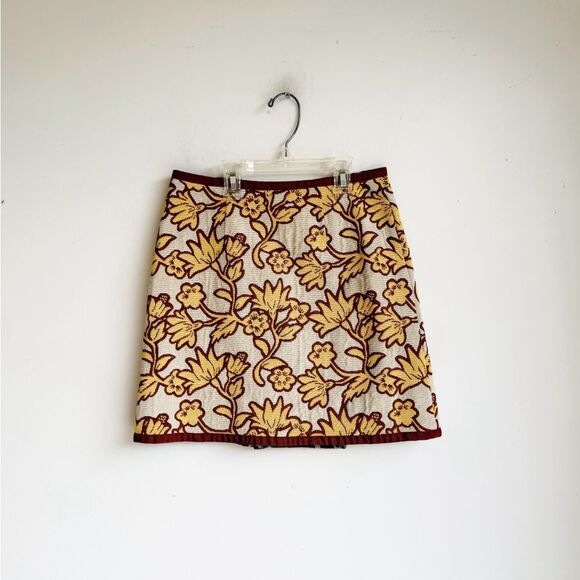 TOPSHOP | Gold Floral Tapestry Mini Skirt | 2 - Picture 2 of 6
